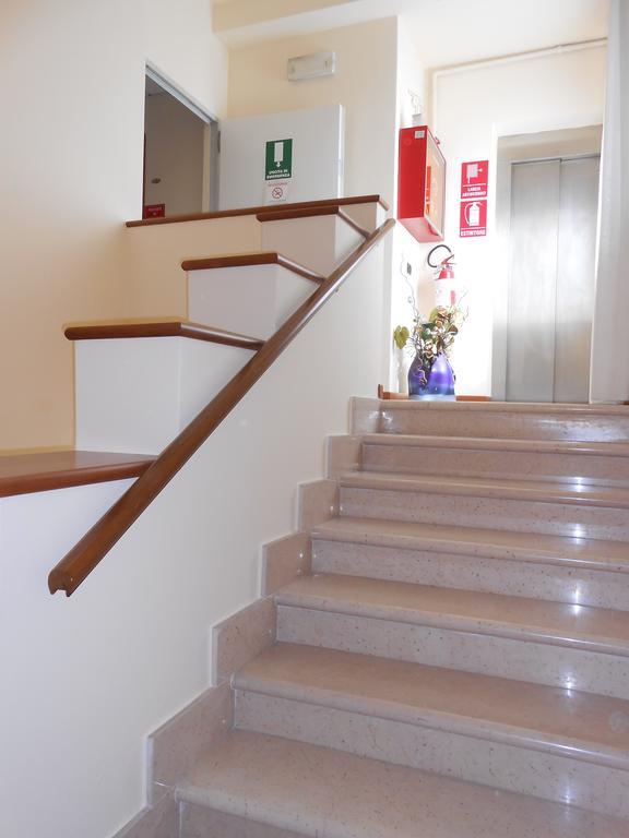 Albergo Villa Eva กอสเตร์มาโน ภายนอก รูปภาพ