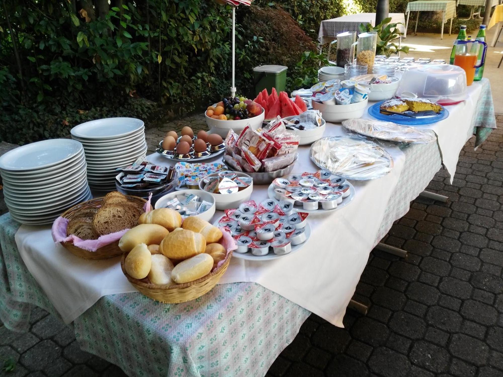 Albergo Villa Eva กอสเตร์มาโน ภายนอก รูปภาพ
